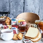 B&B Hotel Montauban Ξενοδοχείο Μοντωμπάν