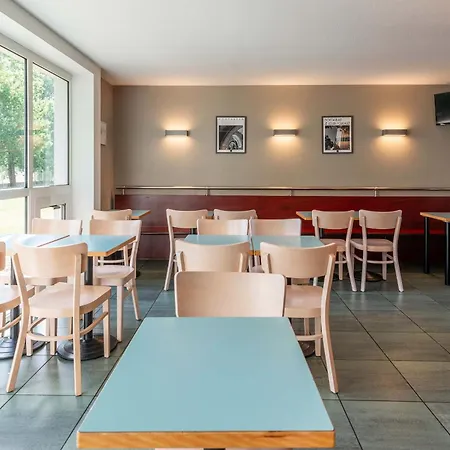 Отель B&B Hotel Montauban 2*