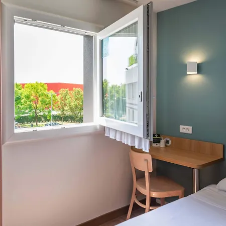 B&B Hotel Montauban Hotel 2*