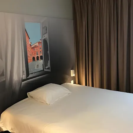B&B Hotel Montauban Отель