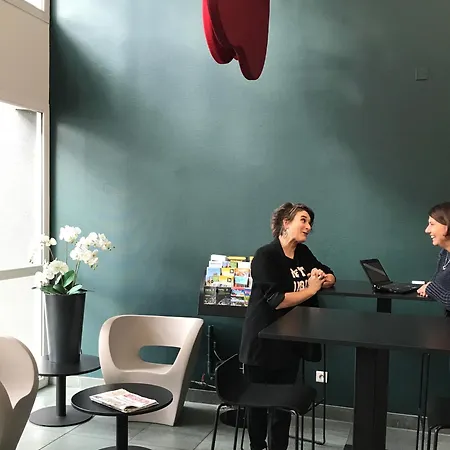 B&B Hotel Montauban Отель