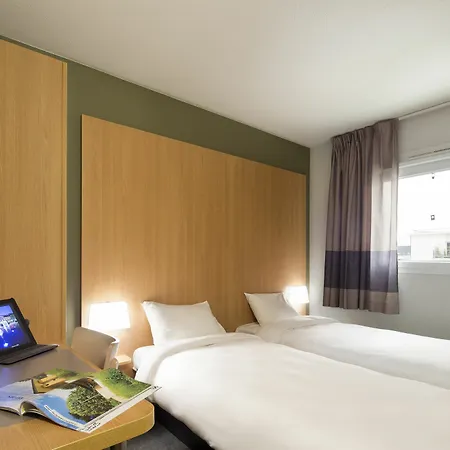 B&B Hotel Montauban Hotel 2*