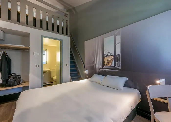 B&B Hotel Montauban Отель 2*