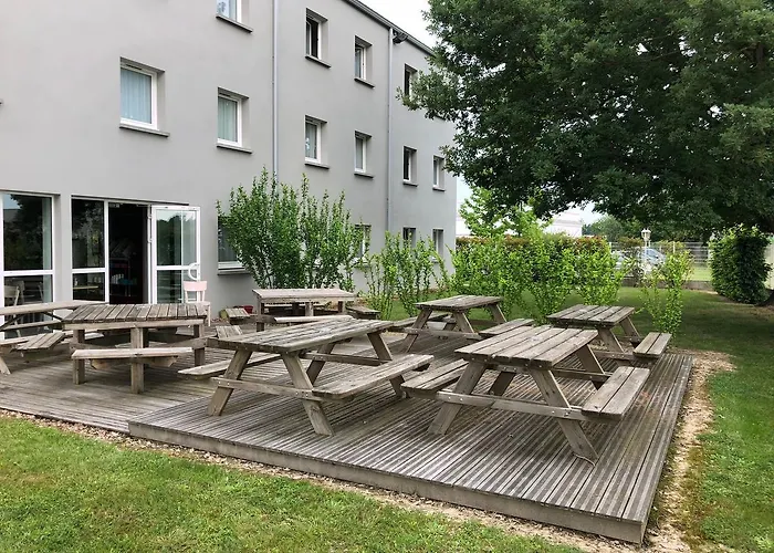 B&B Hotel Montauban Отель Монтобан